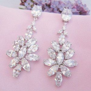 NEW Chandelier Earrings CZ Diamond Bridal Nadri Style